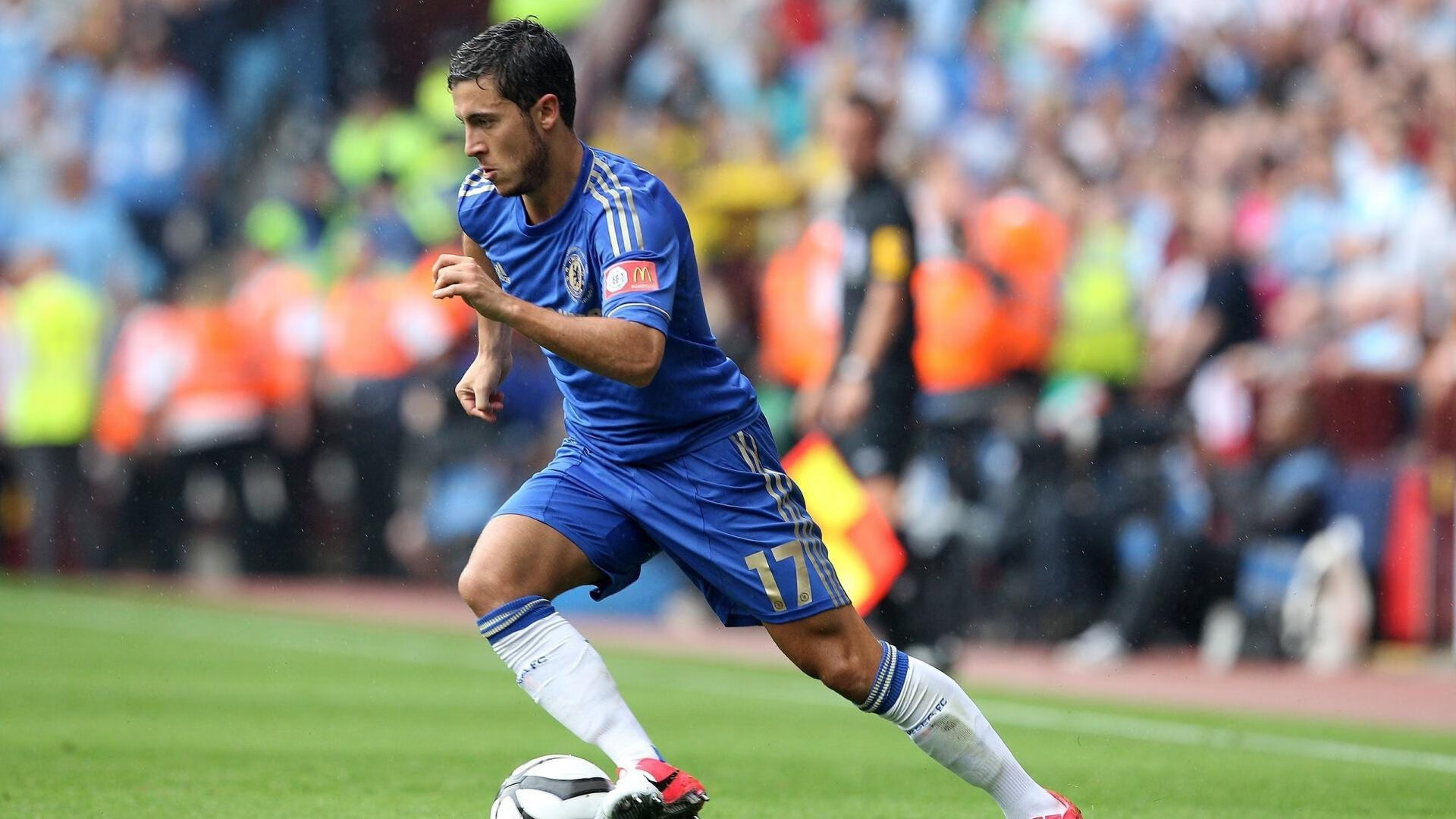 西甲冲突升级！裁判判罚引发争议，西甲规则