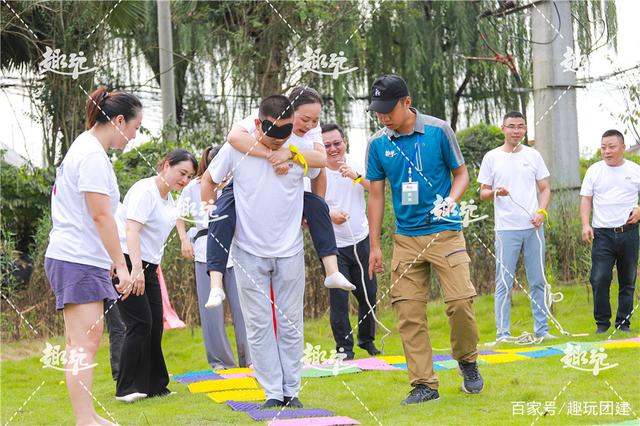 开云官网APP下载-包含最精彩瞬间：张伟三分线外连续得分点燃现场！的词条
